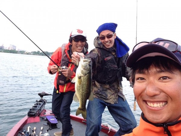 hideup 豌ｸ驥守ｷ丈ｸ譛� 繝悶Ο繧ｰ蜀咏悄 2015/05/21