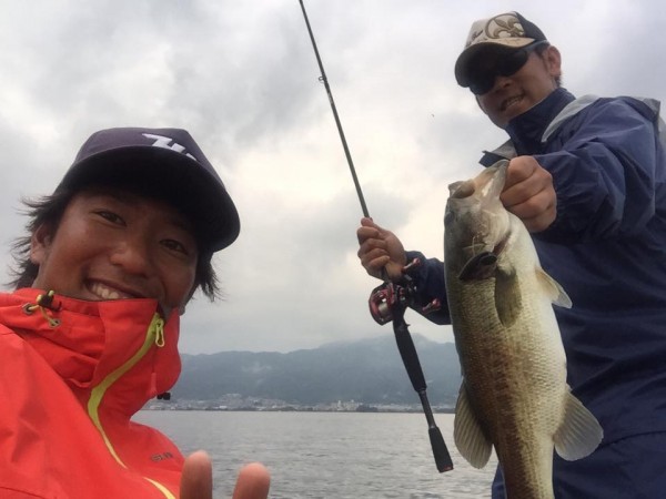 hideup 豌ｸ驥守ｷ丈ｸ譛� 繝悶Ο繧ｰ蜀咏悄 2015/08/14