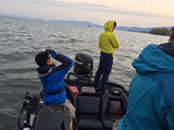 hideup 豌ｸ驥守ｷ丈ｸ譛� 繝悶Ο繧ｰ蜀咏悄 2016/04/16