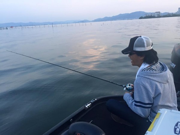 hideup 豌ｸ驥守ｷ丈ｸ譛� 繝悶Ο繧ｰ蜀咏悄 2016/05/03