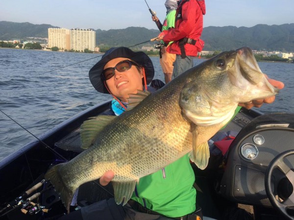 hideup 豌ｸ驥守ｷ丈ｸ譛� 繝悶Ο繧ｰ蜀咏悄 2017/06/11