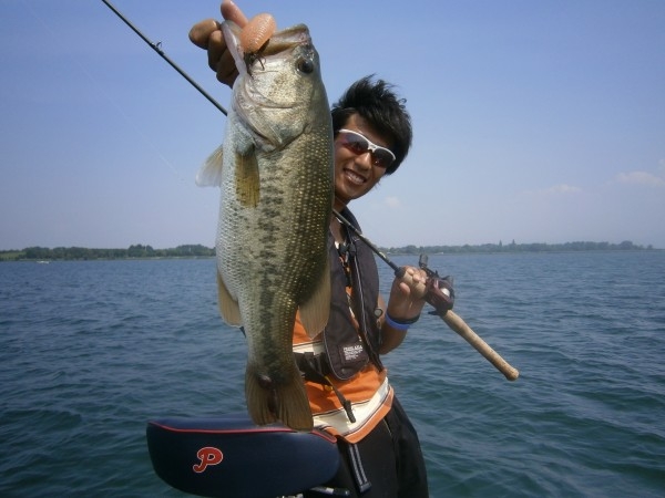 hideup 豌ｸ驥守ｷ丈ｸ譛� 繝悶Ο繧ｰ蜀咏悄 2013/02/10