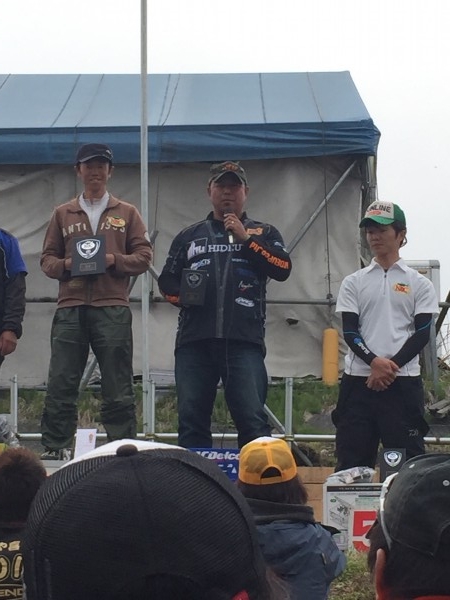 hideup 讓ｪ螻ｱ逶ｴ莠ｺ 繝悶Ο繧ｰ蜀咏悄 2016/04/10