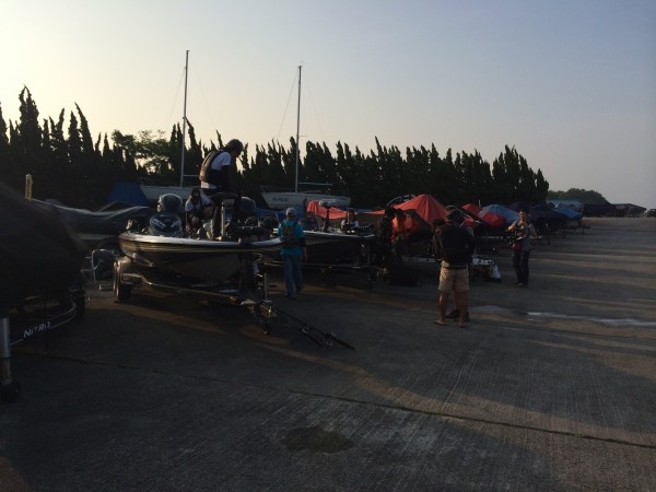 hideup 讓ｪ螻ｱ逶ｴ莠ｺ 繝悶Ο繧ｰ蜀咏悄 2014/06/17