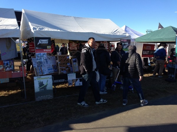 hideup 讓ｪ螻ｱ逶ｴ莠ｺ 繝悶Ο繧ｰ蜀咏悄 2013/12/04